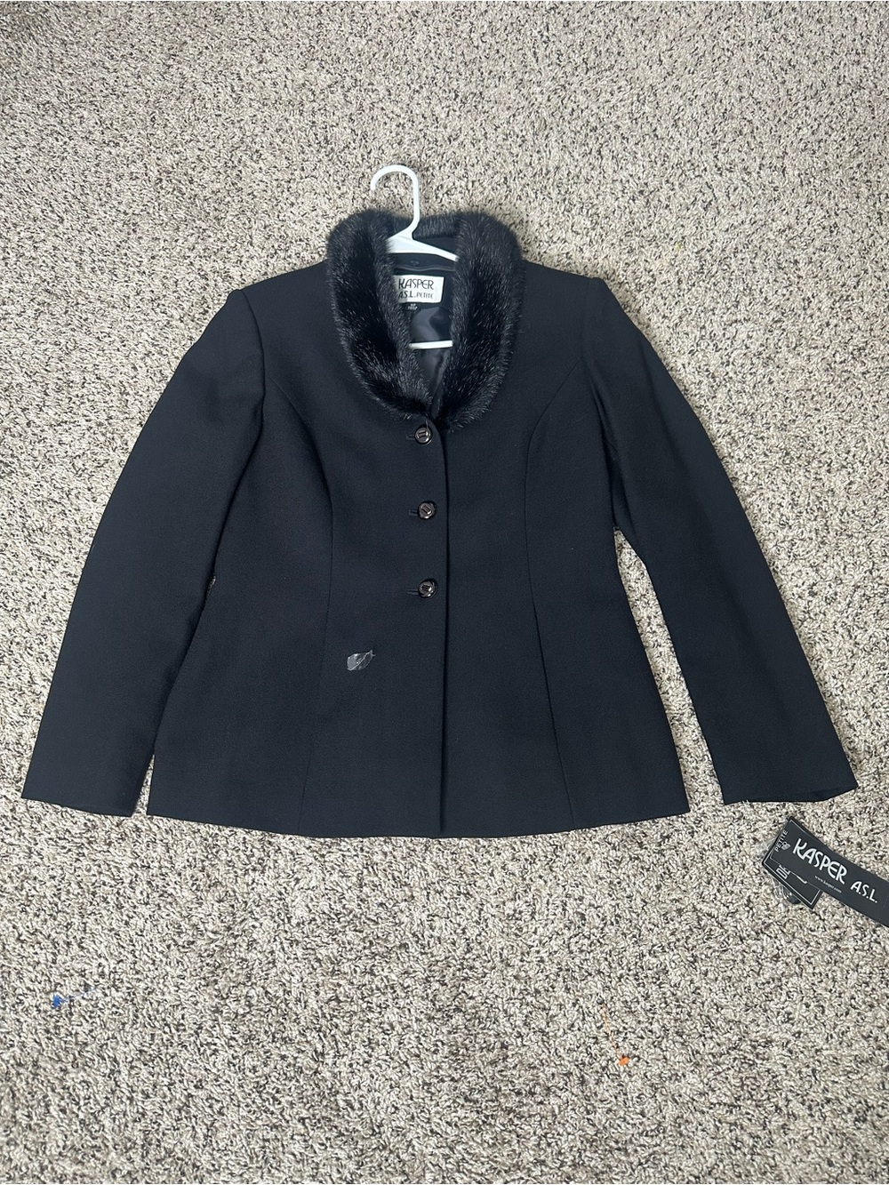 Kasper Black Tailored Jacket with Faux Fur Collar